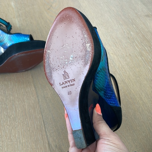 Blue and Teal Snakeskin Platform Wedges. - Picture 6 of 6